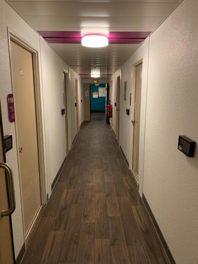 蓬塔利耶f1酒店 外观 照片